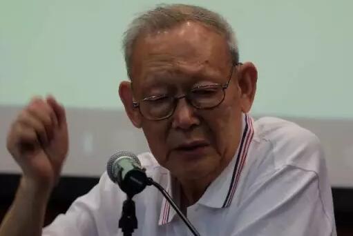 导弹专家刘宝镛回天津一中 送珍贵礼物