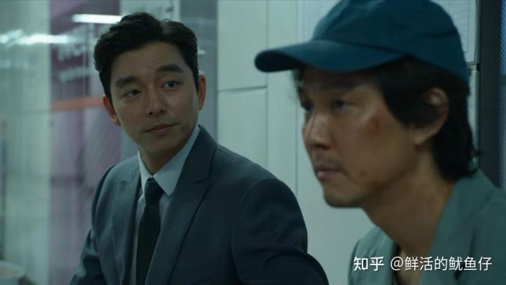李政宰与孔刘在地铁站偶遇