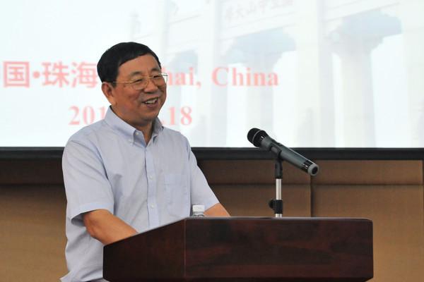 我校生命科学学院教授赵勇作了"我与中山大学这五年"的发言,从研究