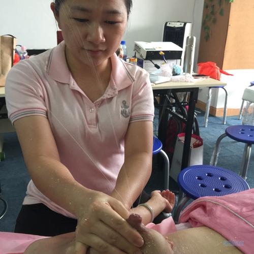 非凡的催乳师