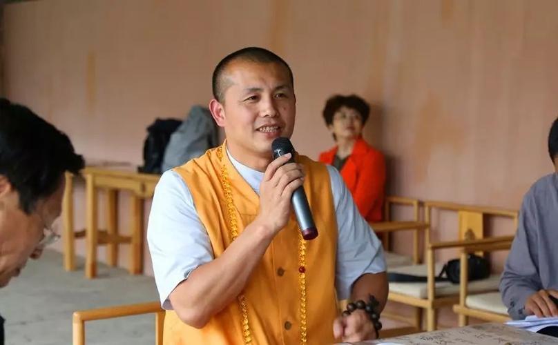 中国庙会文化研究院院长释恒顺致辞并讲解东方和的文化.
