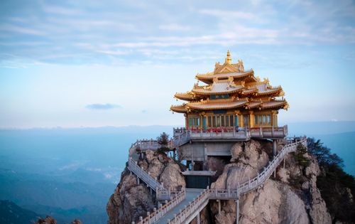 河南这个景点有种俯视众生的感觉5a级老君山值得你去感受