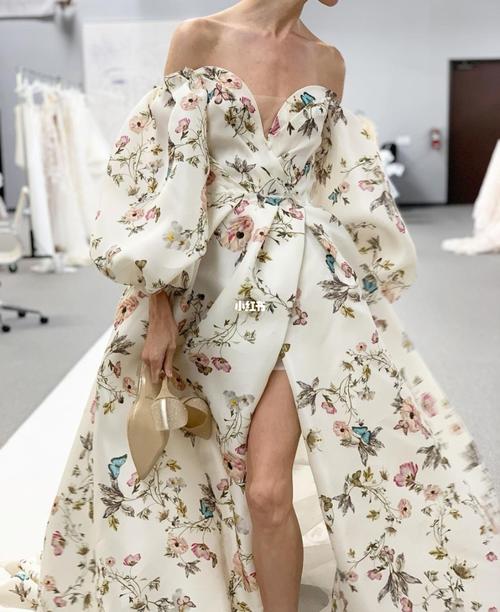 moniquelhullier 花蝴蝶礼服婚纱裙 春天里_婚纱_礼服