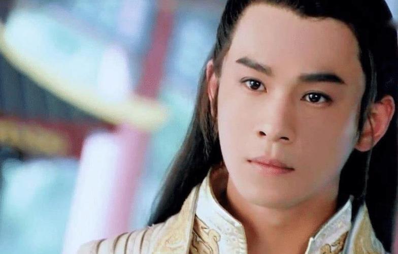 有种扎心叫儿子比爸爸还帅乔振宇儿子上榜帅成漫画脸