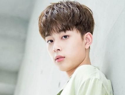 学生男发型图片