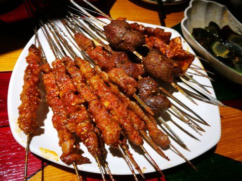 花甲年中秋日走内蒙呼市第一天参观内蒙博物馆