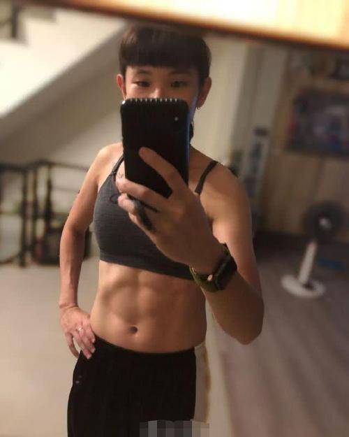 戴资颖身穿运动内衣出镜秀身材,腹肌狂吸睛让网友惊叹不已