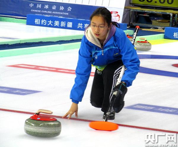 全国冰壶冠军赛今日在乌鲁木齐开赛