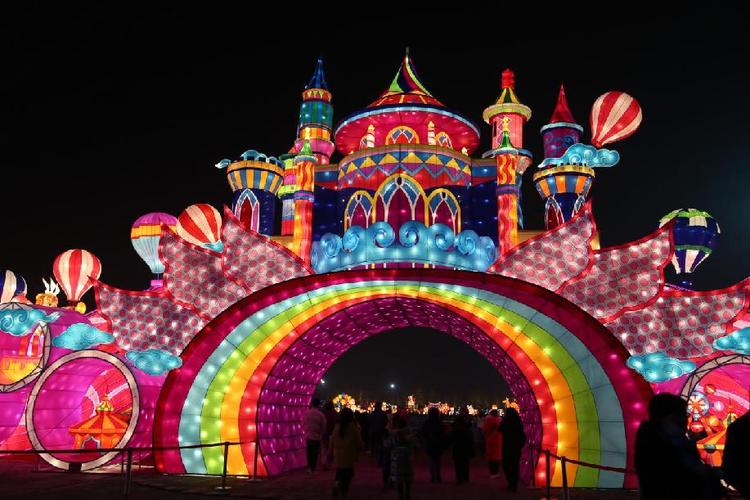 新疆是个好地方2022乌鲁木齐新春灯会正式点亮