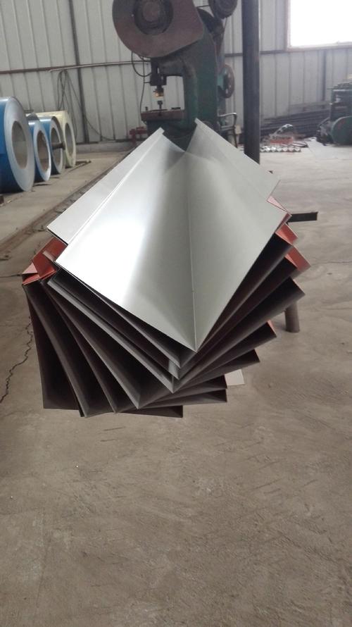 定制压型件,阳角 阴角 批水 水沟 彩钢件 包角,脊瓦 扣槽 包边