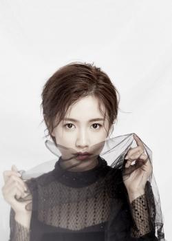 李春嫒时尚百变杂志写真大片