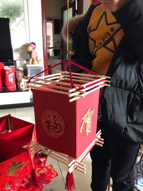 502班中队郑欣苒 传统节日我们这样过 元宵灯笼