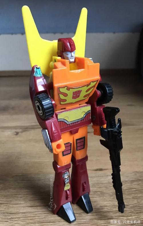 变形金刚g1首领补天士