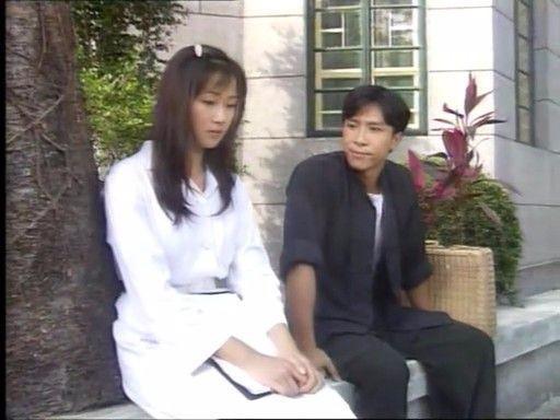 她是香港美腿王 甄子丹曾当众下跪求婚 结婚16年未育