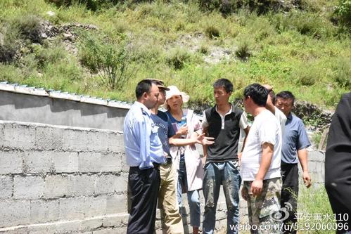 黑水县人民政府副县长公安局长深入维古辖区督导精准脱贫工作