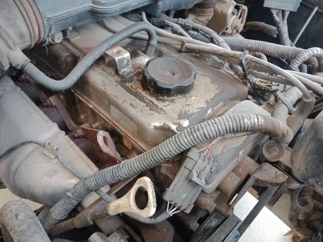 东风风行 菱智 2010款 2.0l cmv 4g63