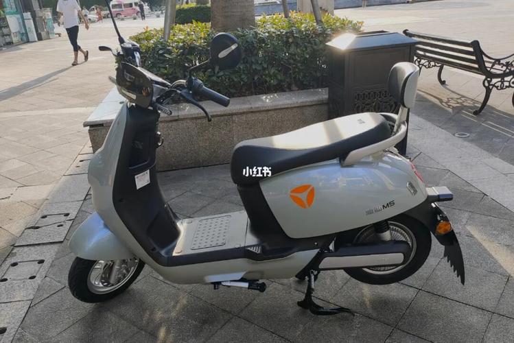 雅迪冠能m5_冠能怎么样_雅迪怎么样_电动车_雅迪电动车_汽车_摩托车