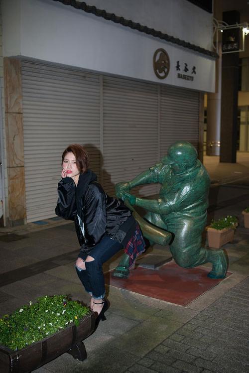 击打美少女屁屁大作战