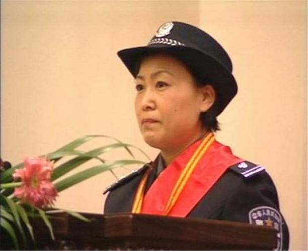 任长霞丈夫:免费为民众打官司,08年去世与妻子合葬,年