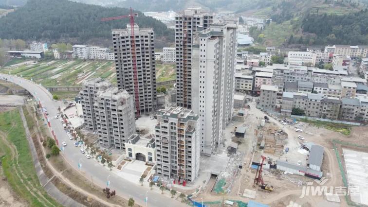 广元房产网 广元楼盘 紫云府交通配套:项目距大石镇政府约300m,大石镇