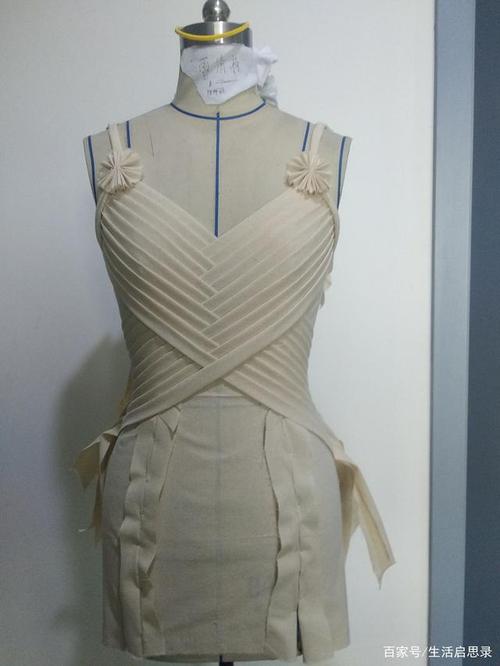 认识一下服装立体裁剪之礼服篇里面这几种褶,礼服也就