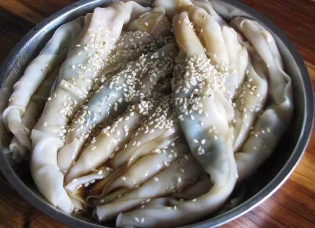 化州拖罗饼是广东省茂名市化州市的特产.