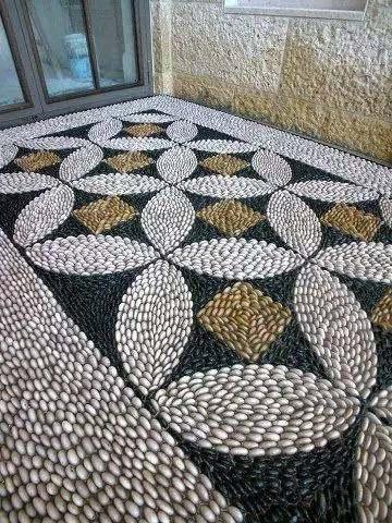 鹅卵石地面那么漂亮,怎样铺设鹅卵石地面?