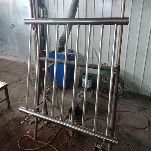 新闻江津区不锈钢灯光护栏定制厂家