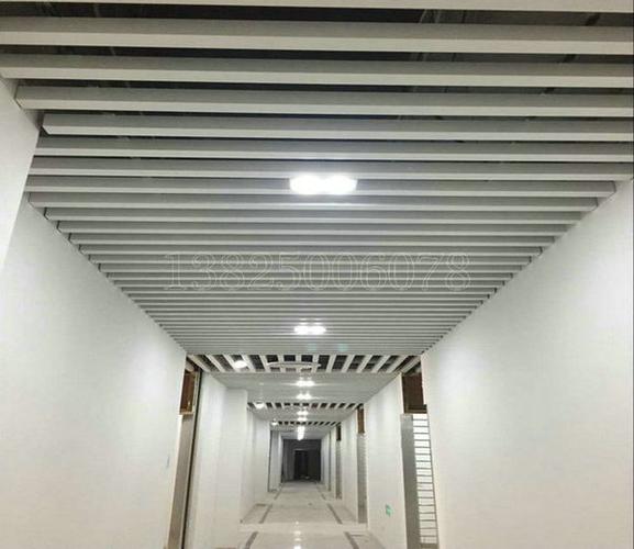 卡龙骨 学校装饰吊顶黄金色铝挂片 香槟色烤漆铝方通广东供应厂家