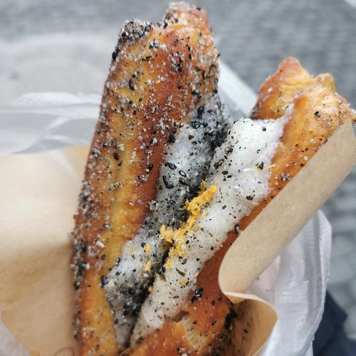 网红油条包麻糍