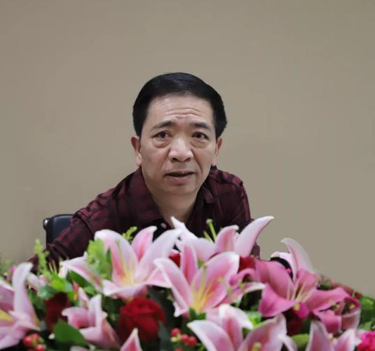 大宏业房地产监事朱宏和力铭房地产总经理谭国庆对东亚投资在房地产