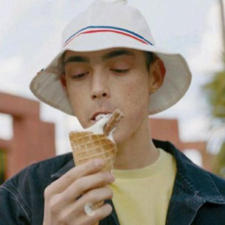 欧美男生微信头像高清,个性很潮流的男生