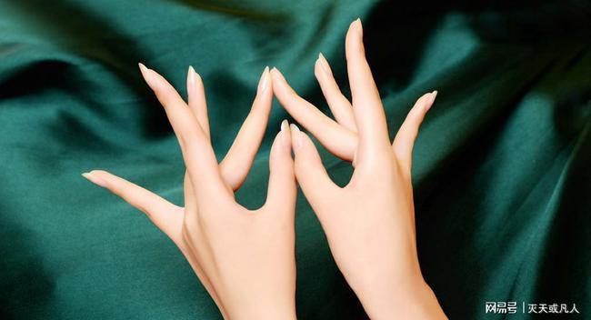 仅限女性这五个条件知道你的手是否具备手模特质