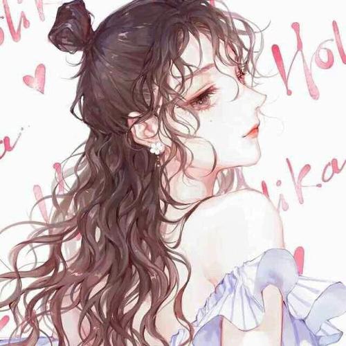 动漫头像:长卷发的女孩,穿着件粉色衣服