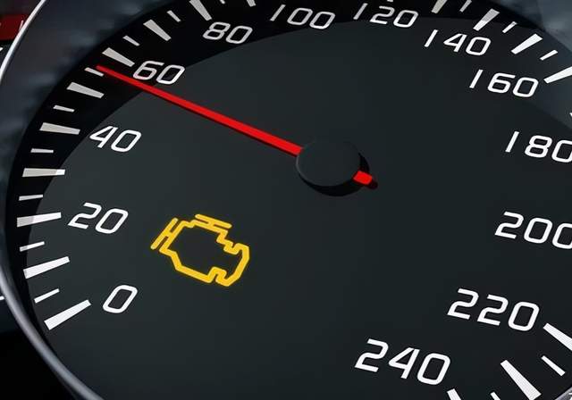 发动机故障灯亮起,究竟是真故障还是假故障?