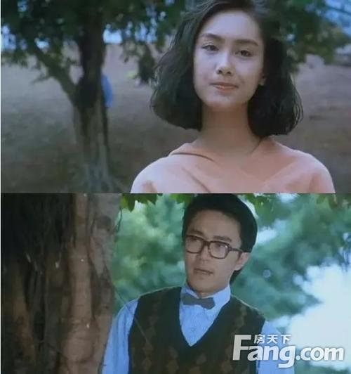 同性缘差 可是朱茵就是男女通吃 1991年,朱茵出演《逃学威龙2》 担任