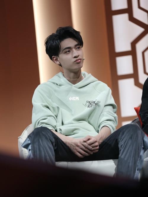 秦霄贤高清照片_秦霄贤_娱乐_明星娱乐资讯