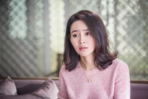 原创才女演员于明加27岁被父母逼迫相亲闪婚成家也幸福