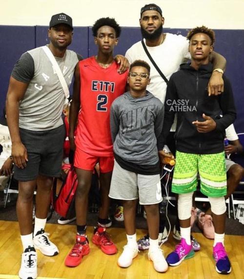 野蛮生长才14岁身高已超布朗尼詹姆斯二儿子天赋太炸了啊