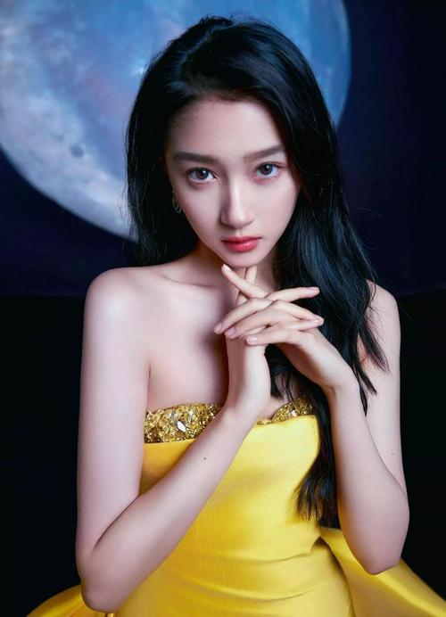 关晓彤与李沁的惊艳照片