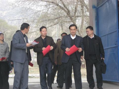 广河县火红小学