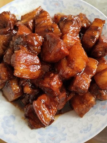 小蔻柴菲做的不焯水不放油的家常红烧肉