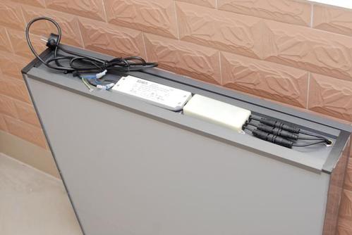 你的智能美妆镜柜已上线,速速围观:大白温暖你智能美妆镜柜体验