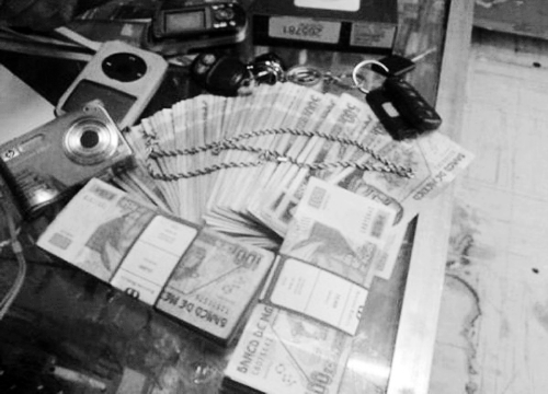 墨西哥毒贩炫富招新