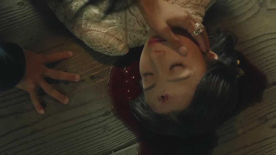 一枪爆头,还有死得比她更干脆的女主吗?