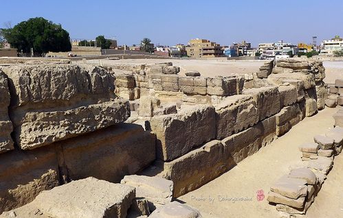 【原创】游走埃及(12) 吉萨高原 未解之谜金字塔