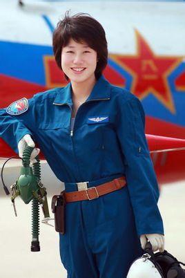 吕品(中国首批歼击机女飞行员16人之一) - 搜狗百科