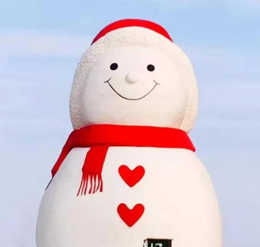 哈尔滨群力音乐公园185米巨型雪人萌出圈冲上热搜