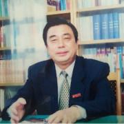 1992年2月调任河南省内乡县委副书记,县长,后任内乡县县委书记兼县