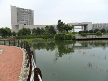 西南石油大学风景拍摄西南石油大学校园美景